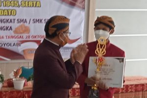 pembacaan teks Pancasila