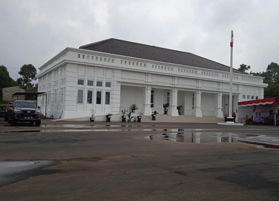 kantor kecamatan Gladagsari