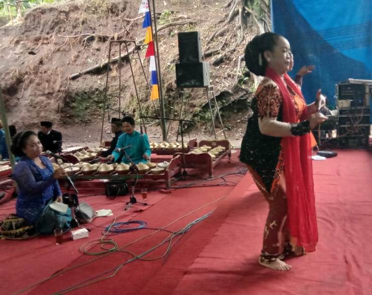 mertidesa Banyuanyar