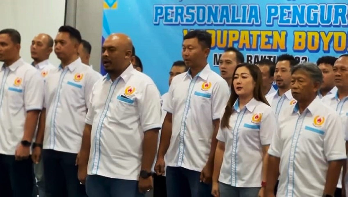 Pengurus Komite Olahraga Nasional Indonesia (KONI) Kabupaten Boyolali masa bakti 2023–2027 resmi dikukuhkan dan dilantik oleh Ketua KONI Jawa Tengah, Sujarwanto Dwiatmoko. Prosesi pelantikan Penggantian Antar Waktu (PAW) ini digelar di Front One Boutique Adria Boyolali, Selasa malam (30/12/2025).